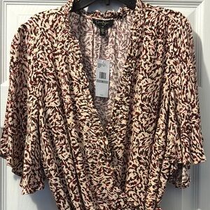 New Jessica Simpson Red & Cream Gardenia Wrap Shirt